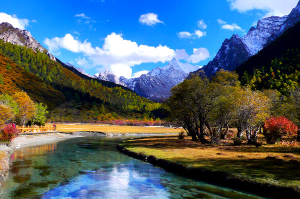 稻城亚丁风景图