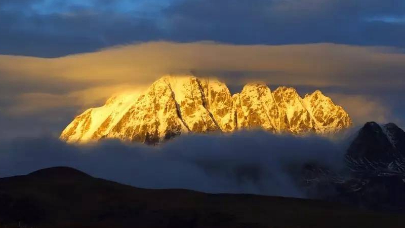 雅拉雪山